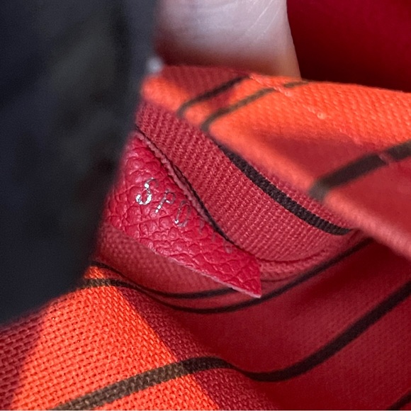 ❌SOLD❌Mint Louis Vuitton Montaigne BB Empreinte Red Pink Crossbody Bag Leather - Picture 14 of 14